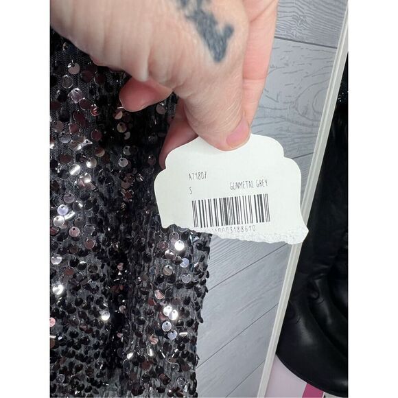 Altered state gray sequin top size small new with tag - Picture 4 of 7